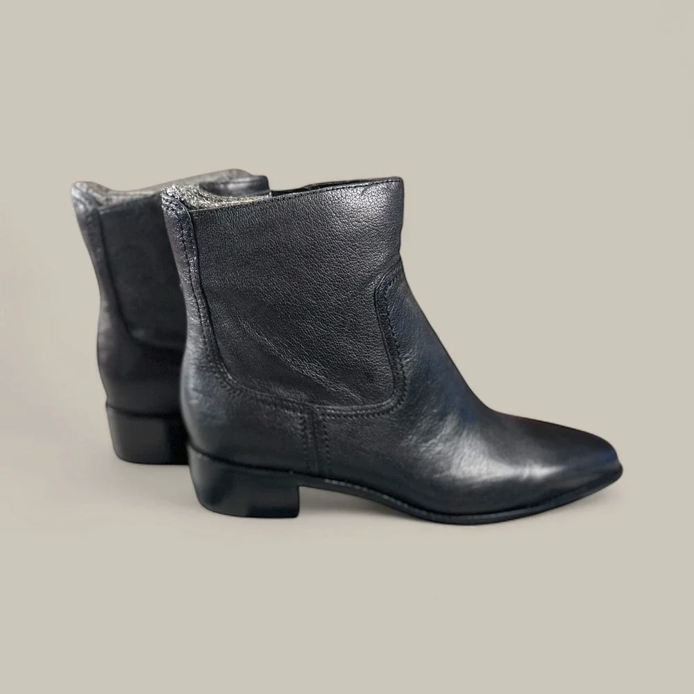 Cole Haan Grand Ambition Black Leather Ankle Boots Pointed‎ Toe Size 6.5B